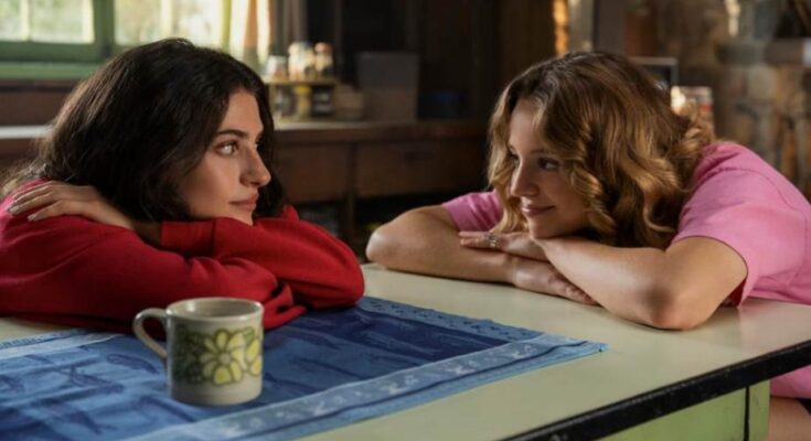 Ella Rubin, Bo Bragason, and Amelie Hoeferle in Sterling Point season 1 review